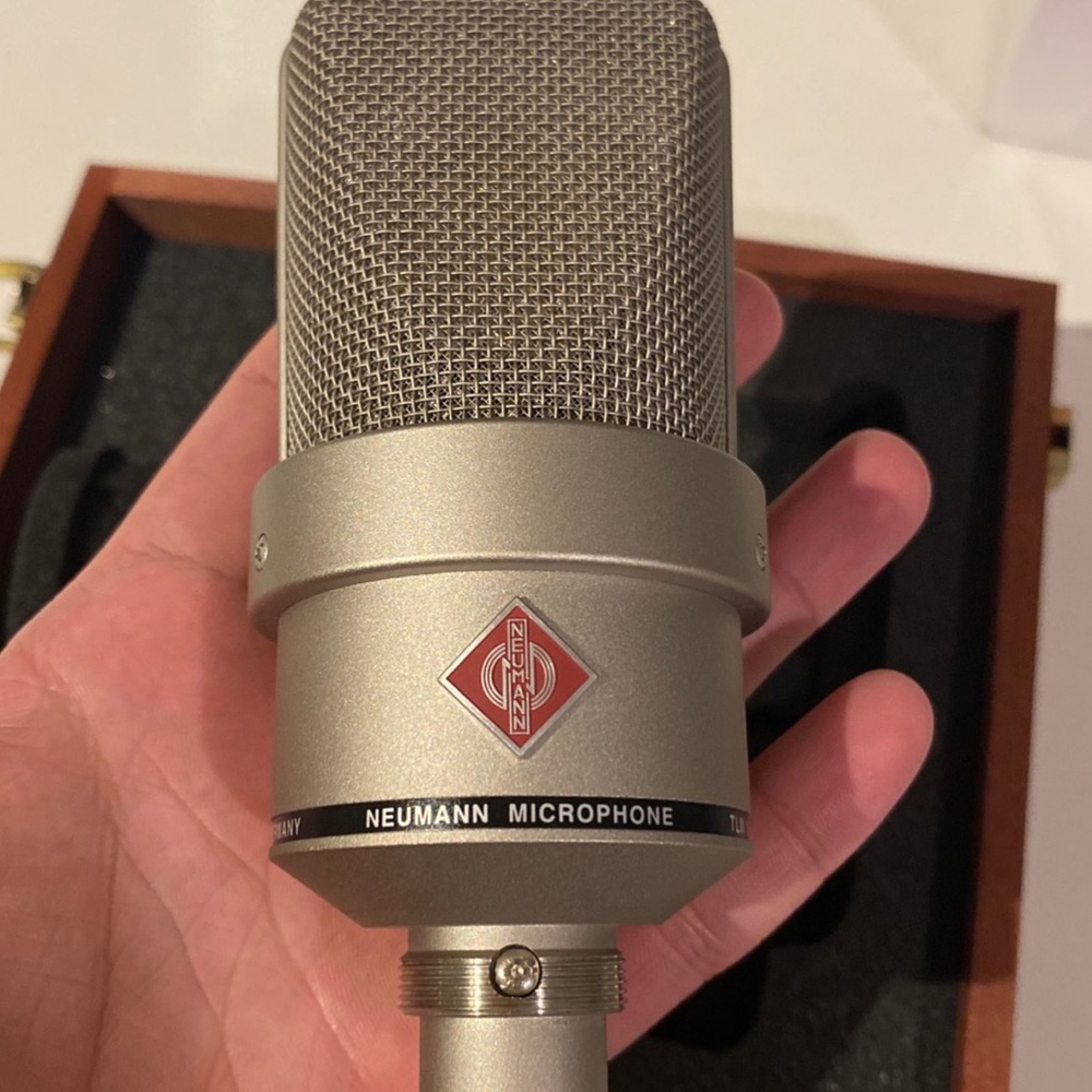 Microphone